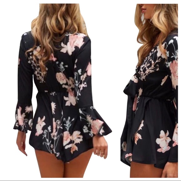 BONET-Floral Print Romper - Picture 4 of 6